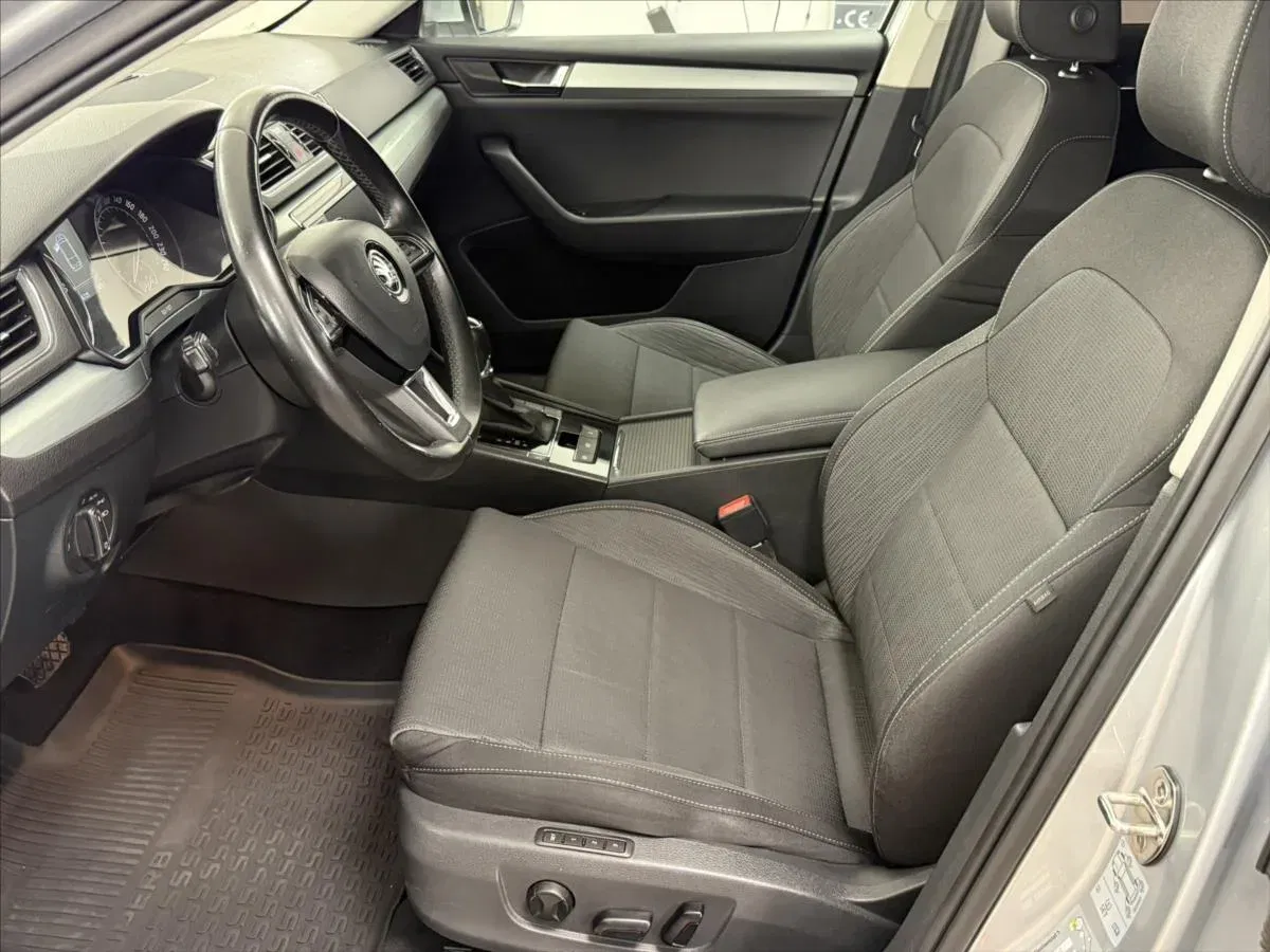 Škoda Superb - Náhled 8