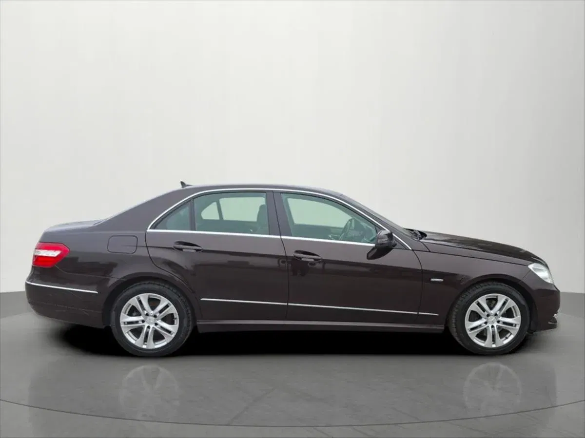 Mercedes-Benz Třídy E - Náhled 8