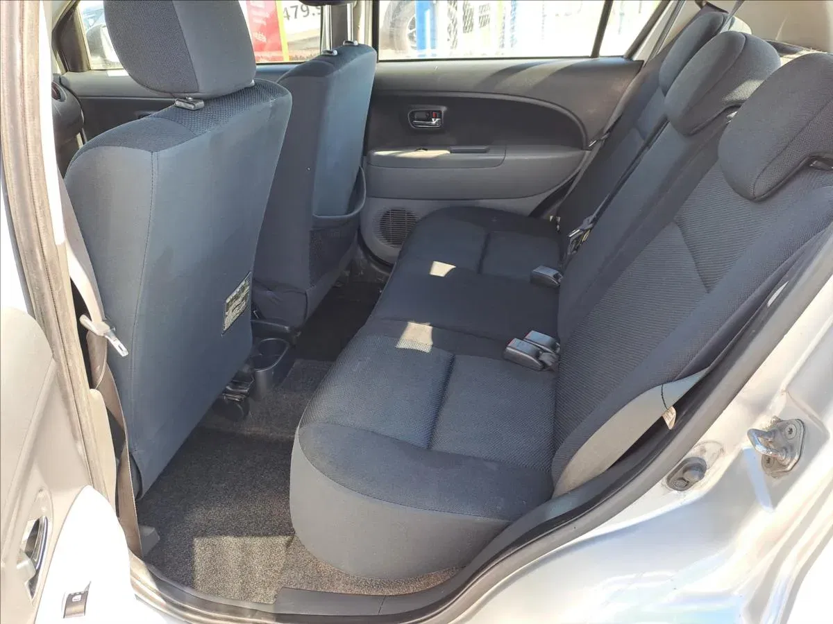 Subaru Justy - Náhled 6
