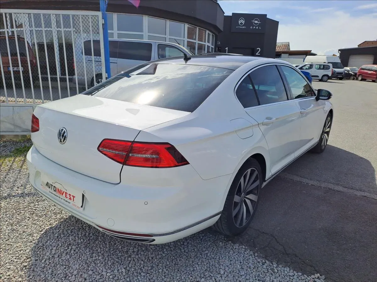 Volkswagen Passat - Náhled 3