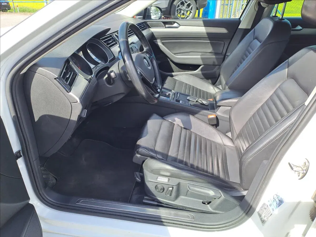 Volkswagen Passat - Náhled 5