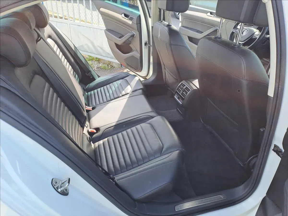 Volkswagen Passat - Náhled 7