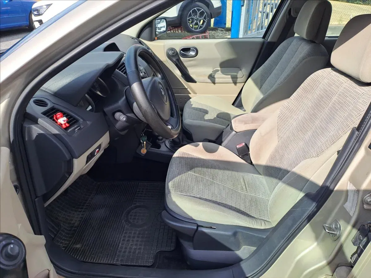 Renault Mégane - Náhled 5