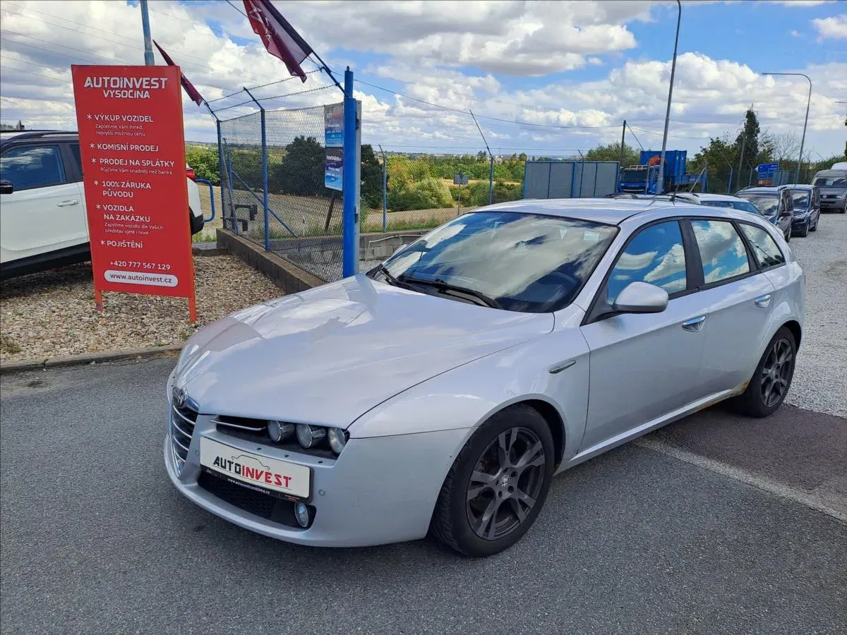Alfa Romeo 159 - Obrázek 1