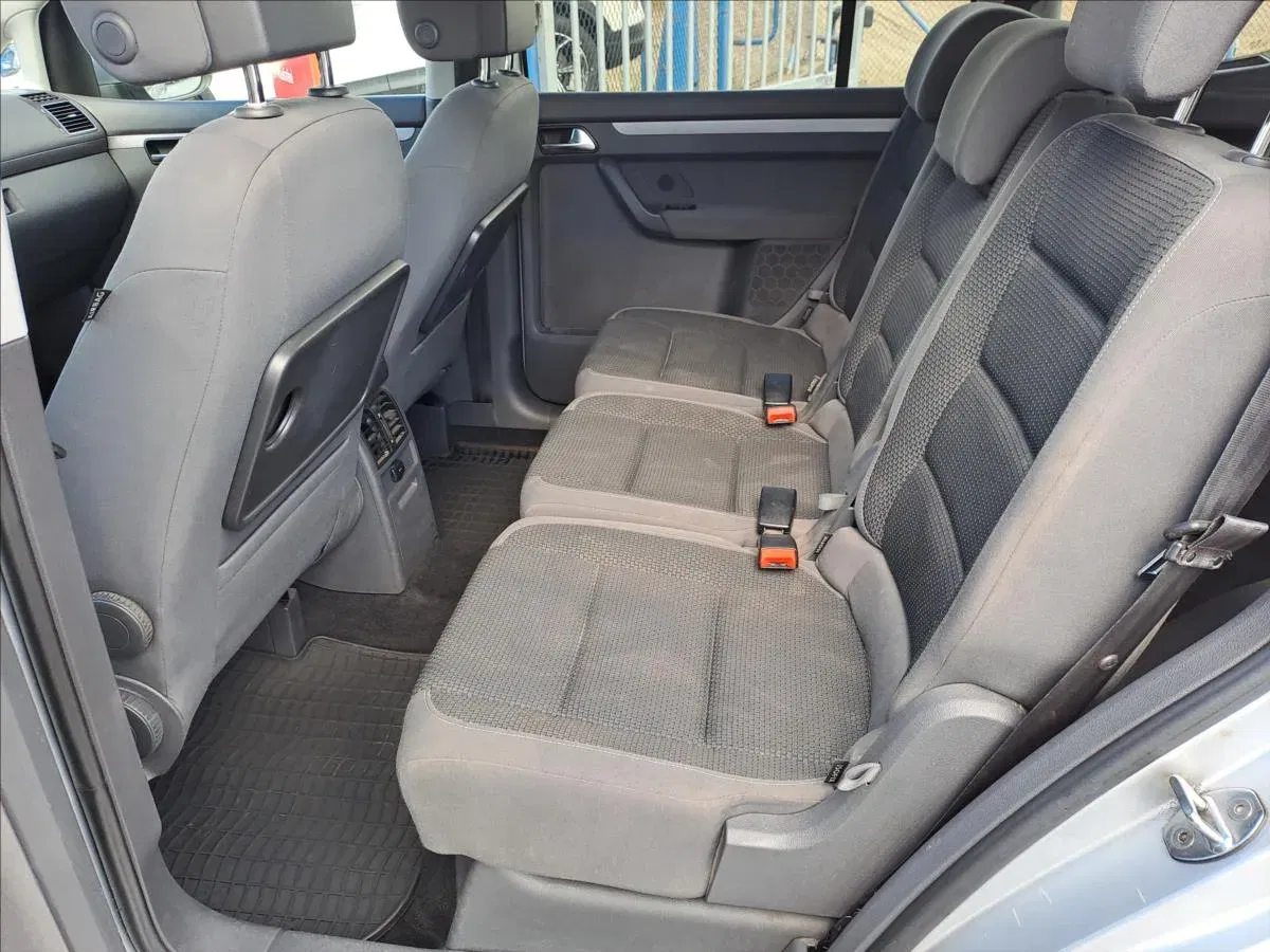 Volkswagen Touran - Náhled 6