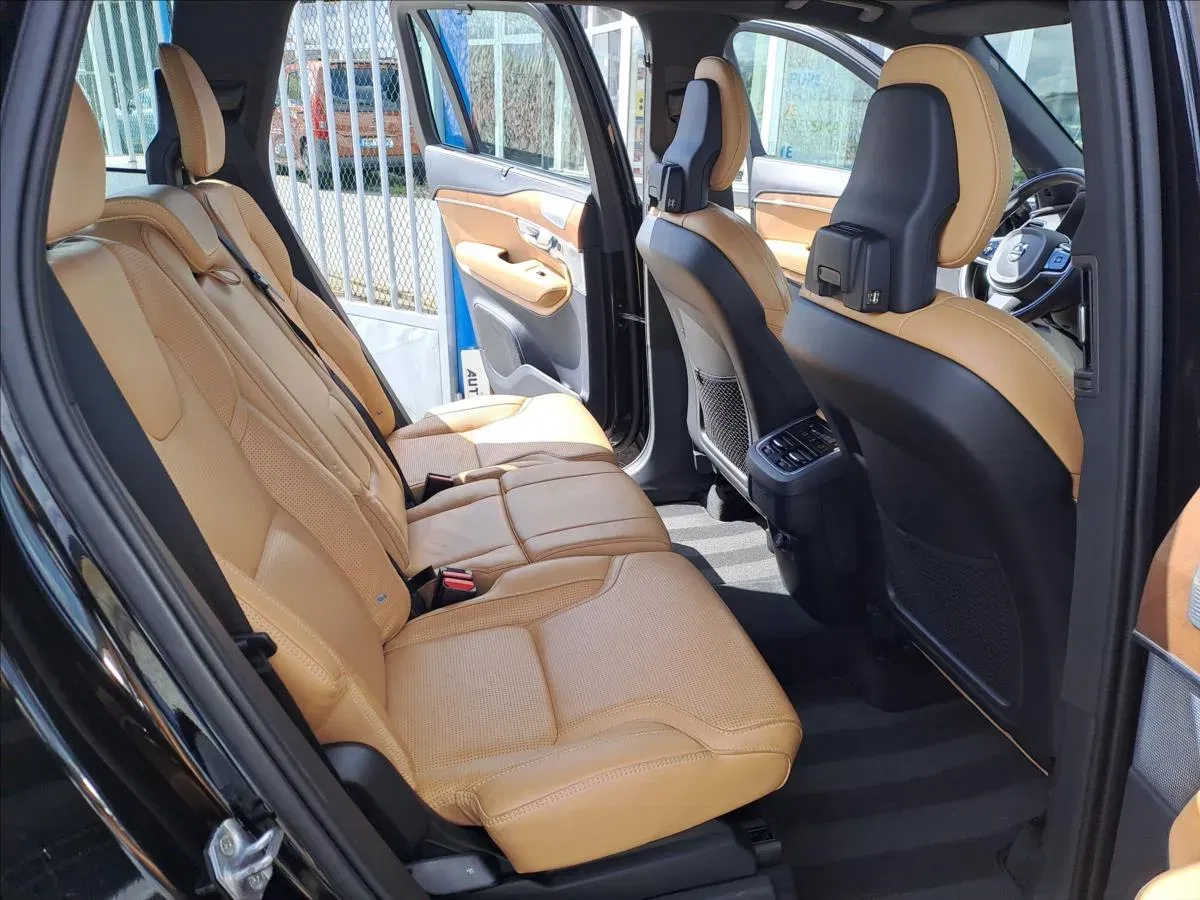 Volvo XC90 - Náhled 8