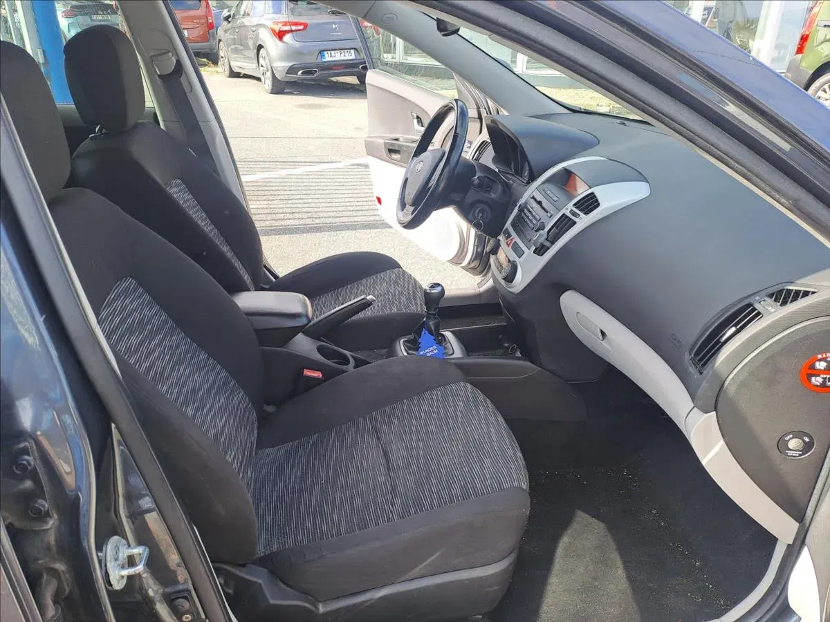 Kia Ceed - Náhled 8