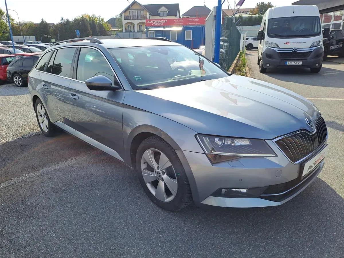 Škoda Superb - Náhled 2