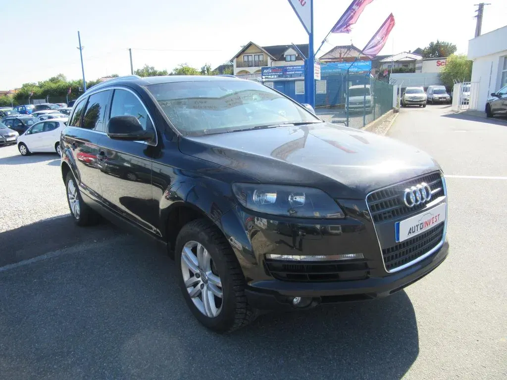 Audi Q7 - Náhled 2
