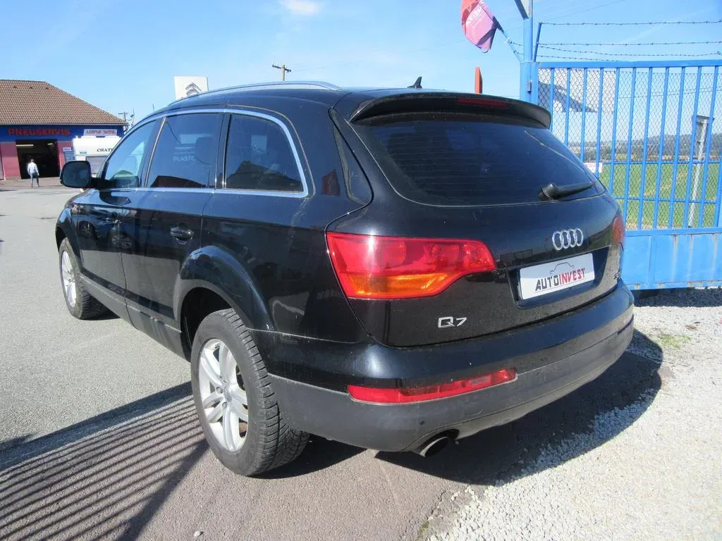 Audi Q7 - Náhled 4