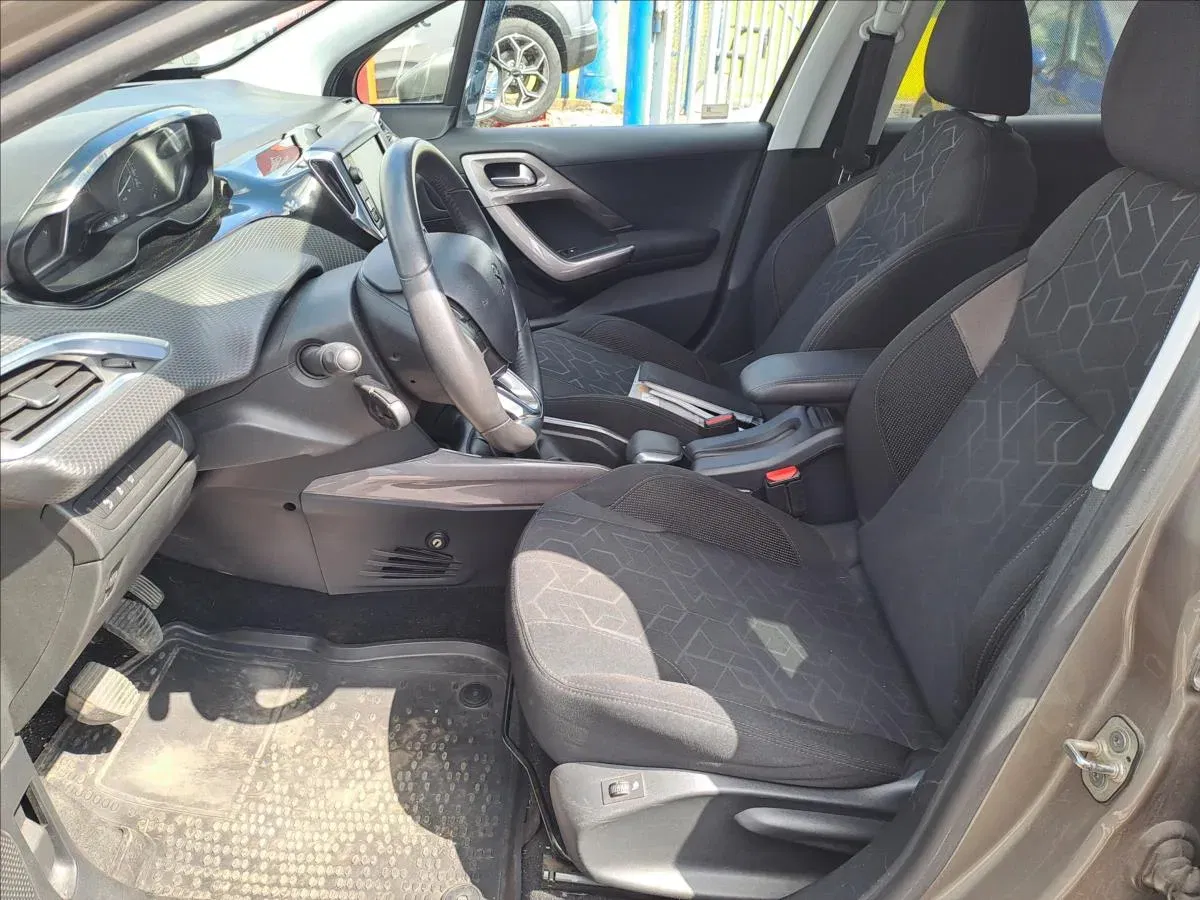 Peugeot 2008 - Náhled 5