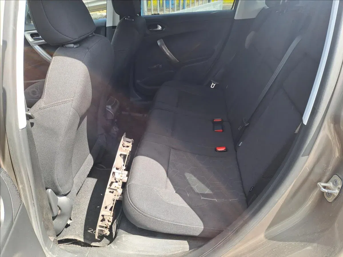 Peugeot 2008 - Náhled 6