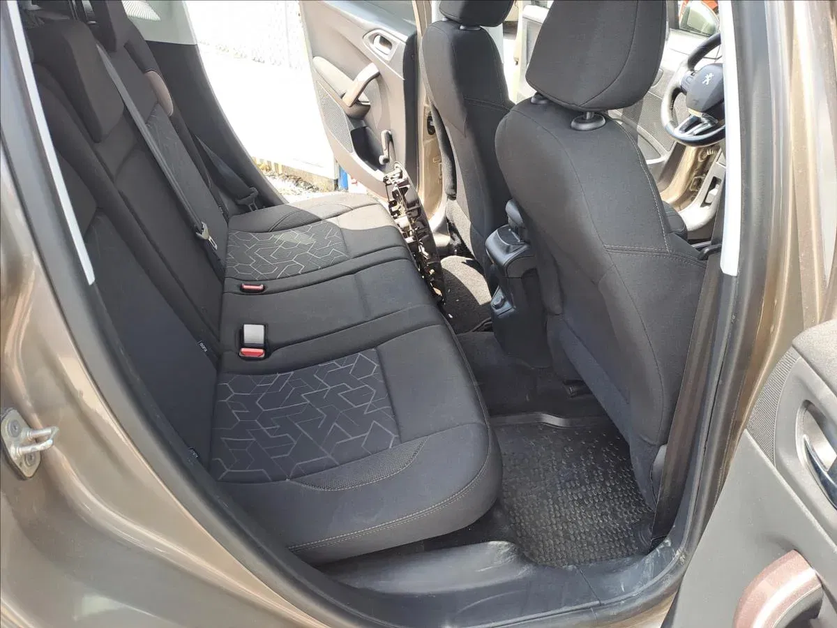 Peugeot 2008 - Náhled 7