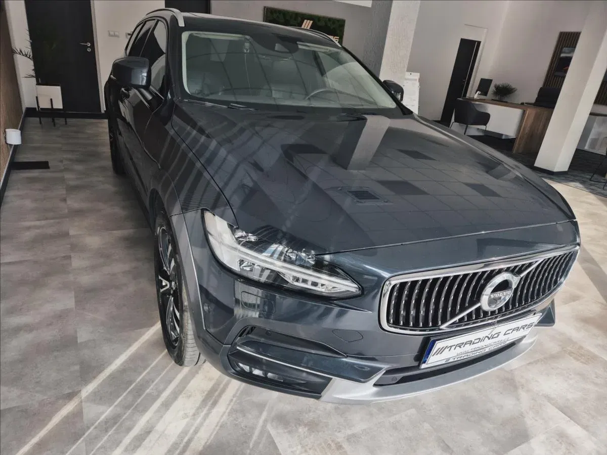 Volvo V90 - Obrázek 1