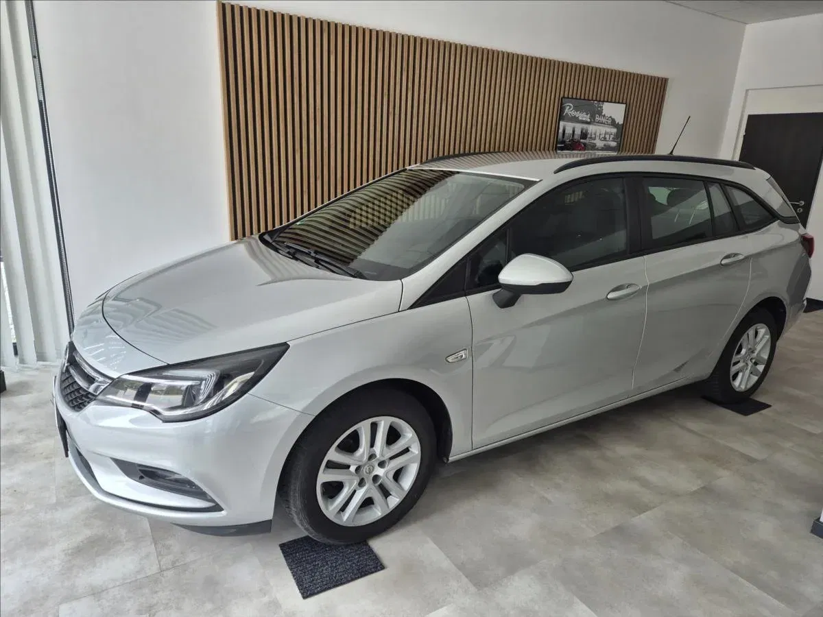Opel Astra - Náhled 3