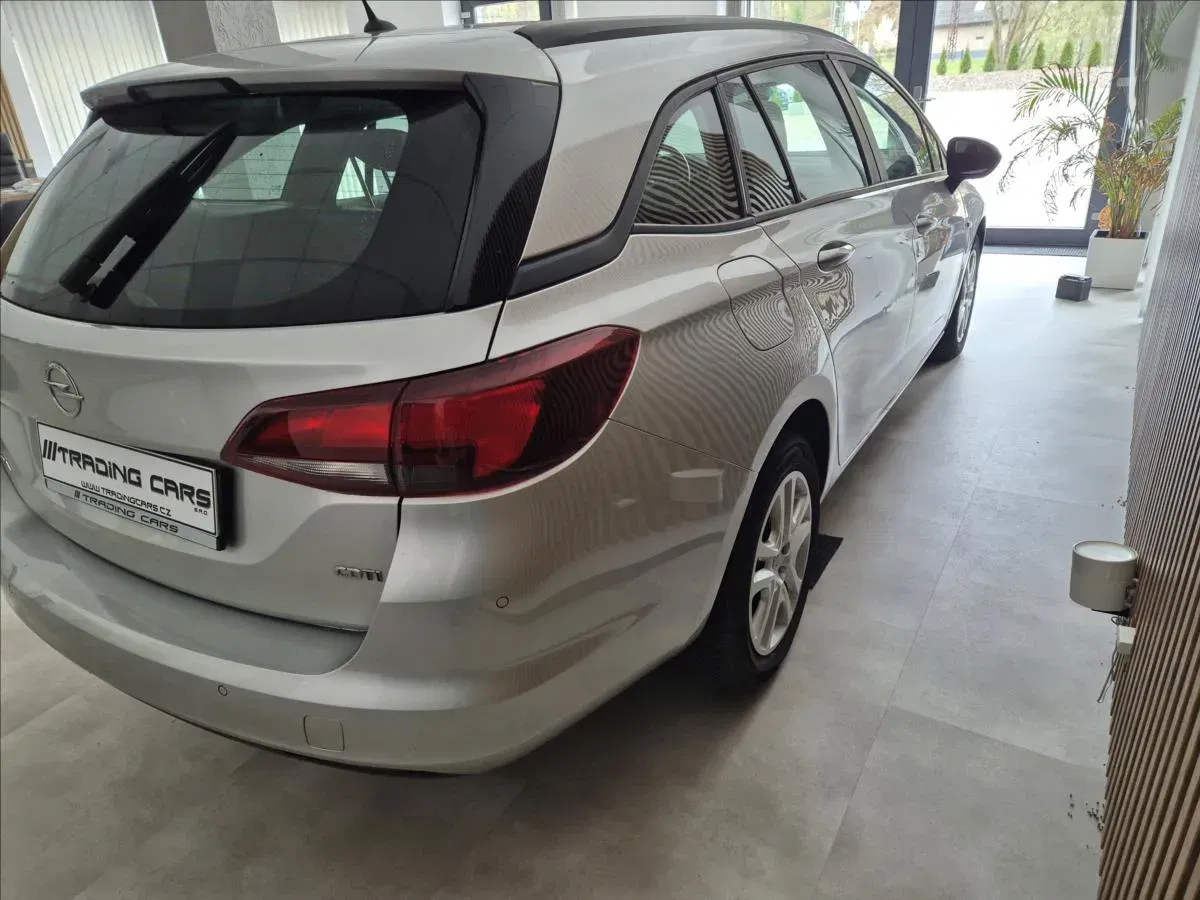 Opel Astra - Náhled 6