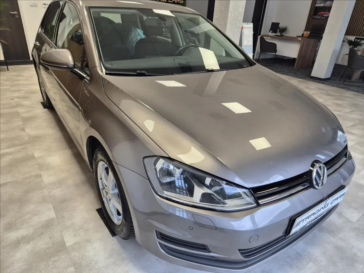 Volkswagen Golf - Obrázek 1