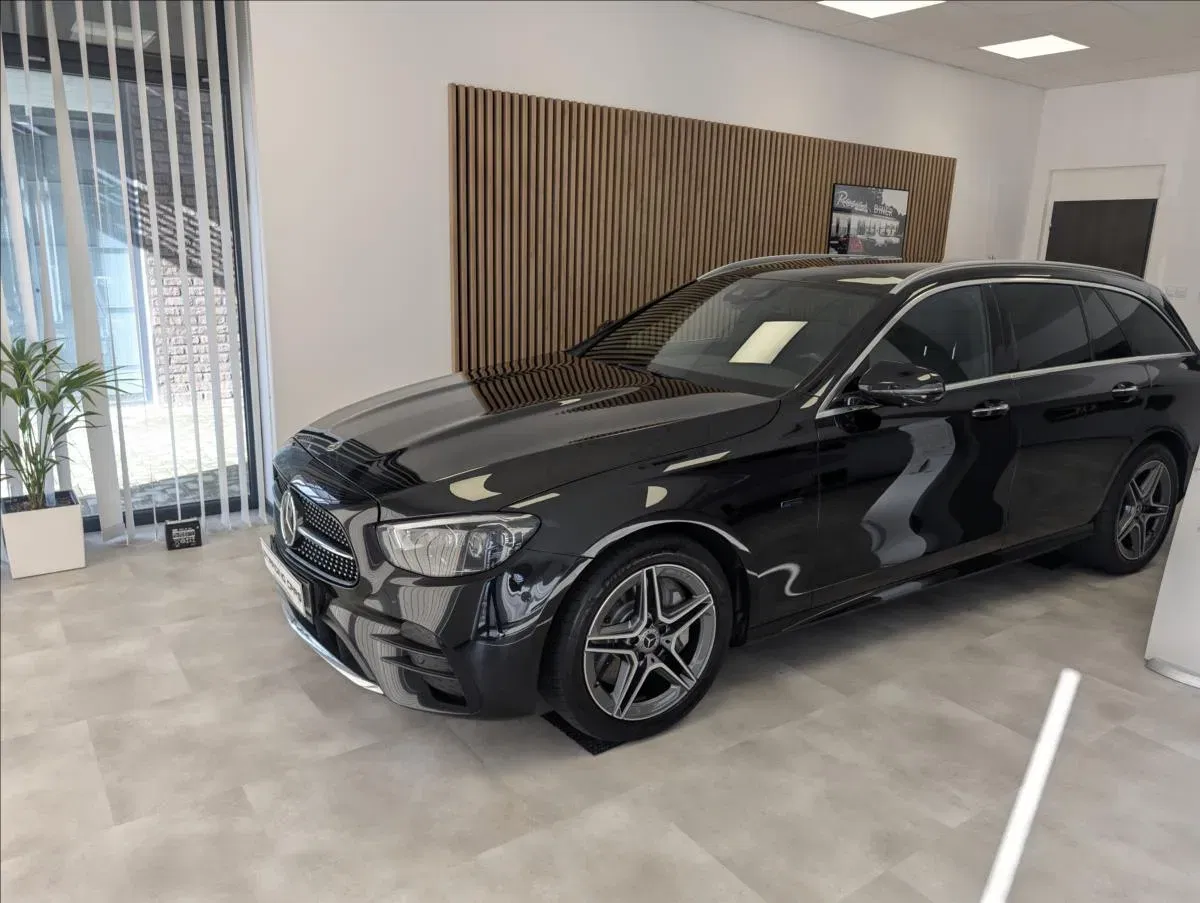 Mercedes-Benz Třídy E - Náhled 3