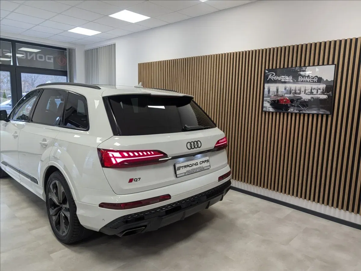 Audi Q7 - Náhled 7