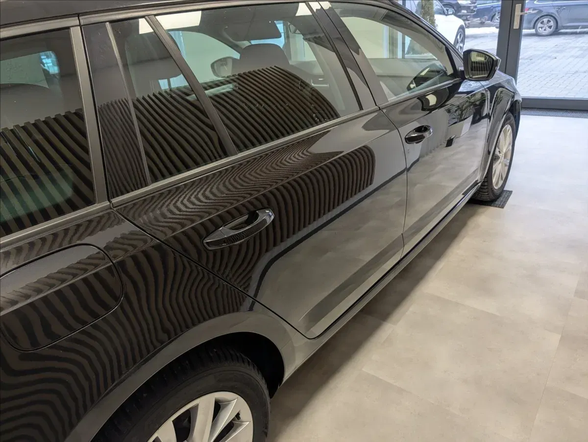 Škoda Octavia - Náhled 8