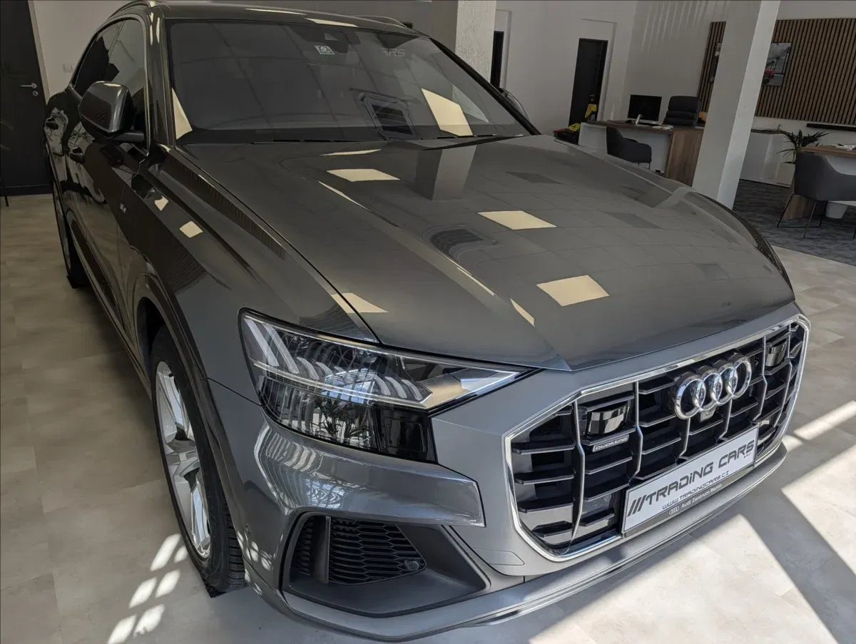 Audi Q8 - Obrázek 1