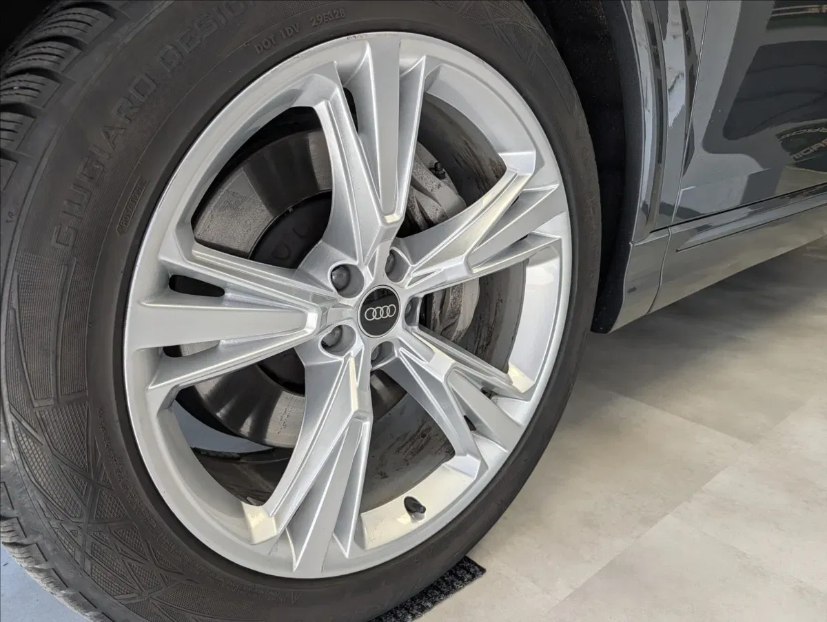 Audi Q8 - Náhled 5