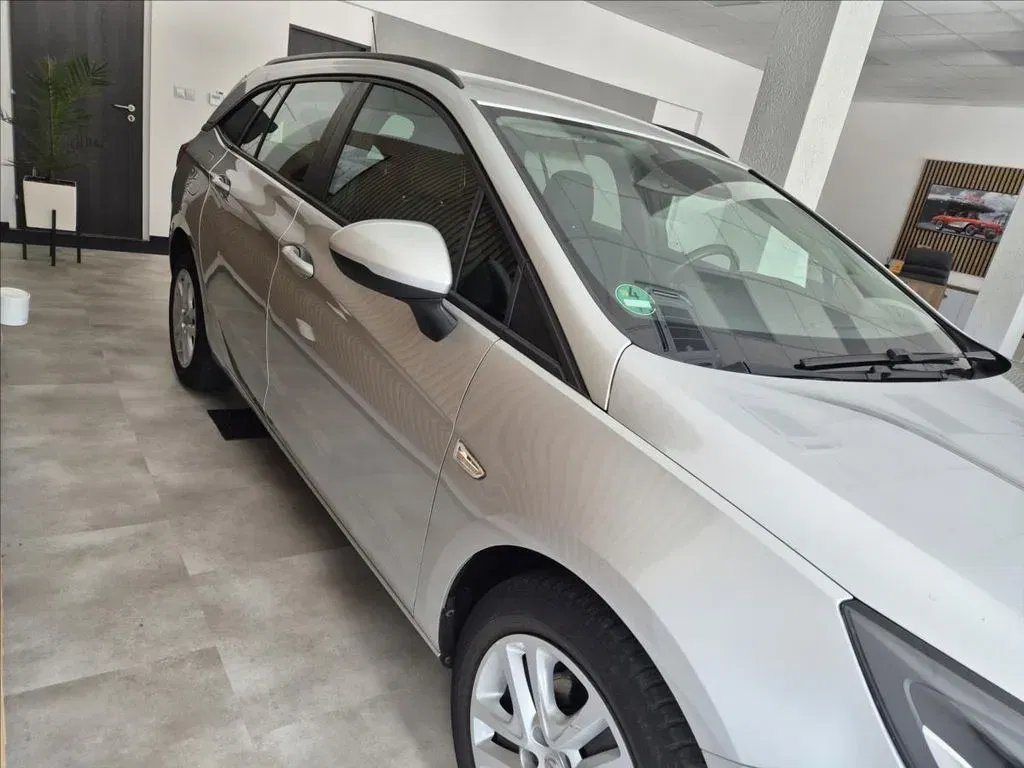 Opel Astra - Náhled 7
