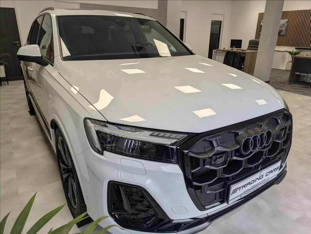 Audi Q7 - Obrázek 1