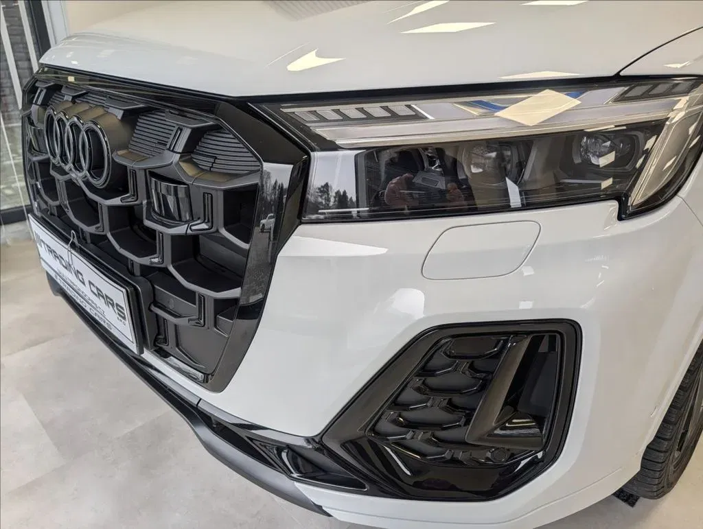Audi Q7 - Náhled 4