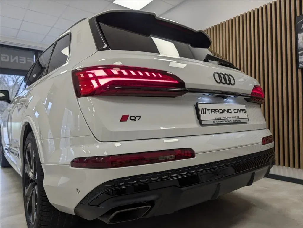 Audi Q7 - Náhled 8