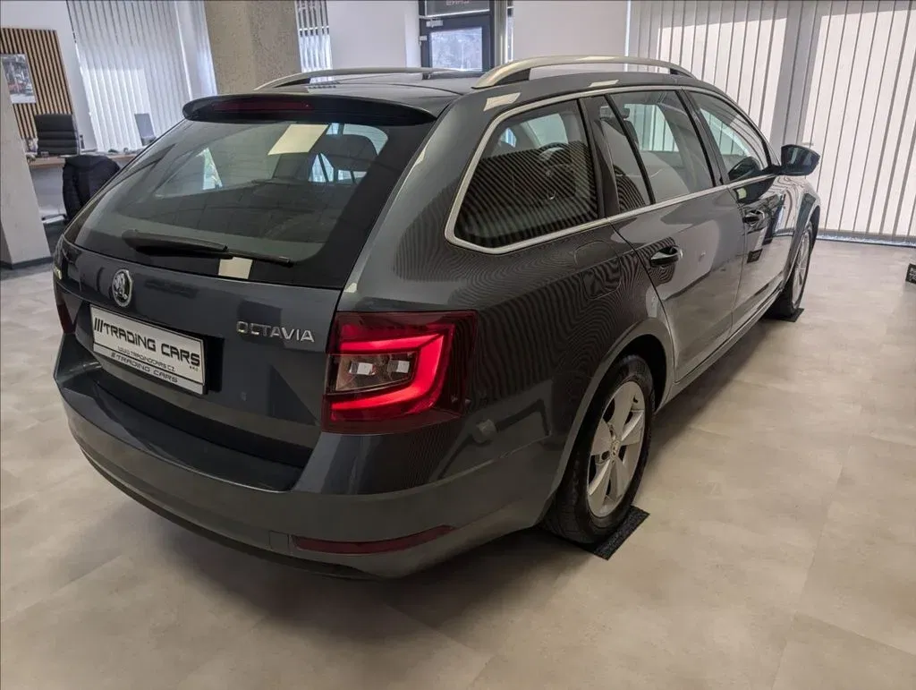 Škoda Octavia - Náhled 6