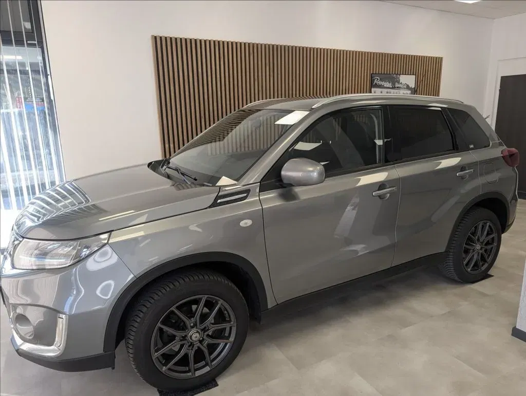 Suzuki Vitara - Náhled 5