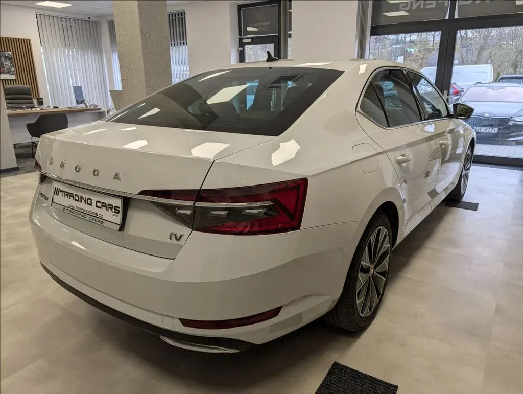 Škoda Superb - Náhled 8