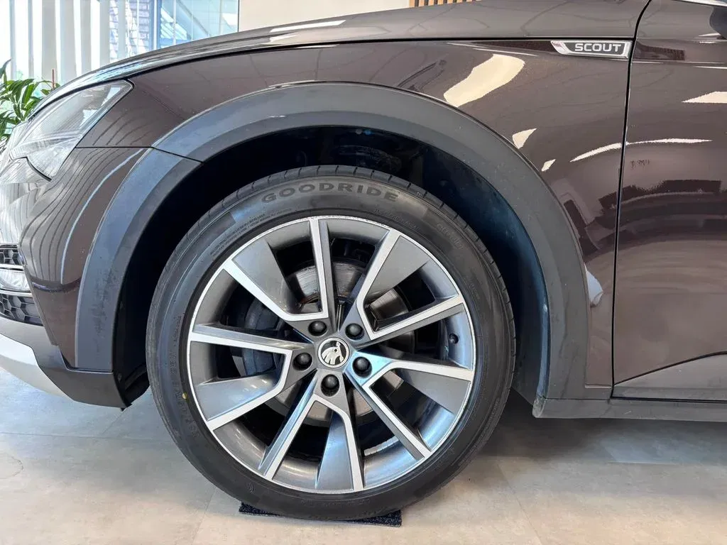 Škoda Superb - Náhled 5