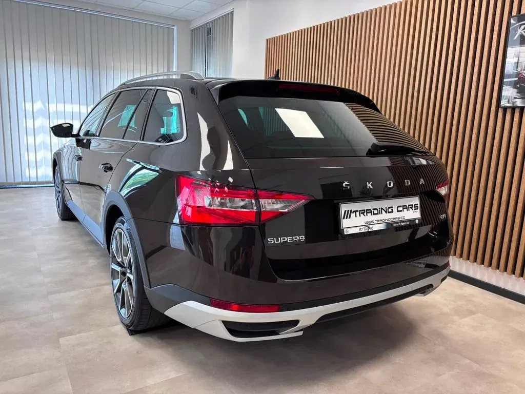 Škoda Superb - Náhled 8