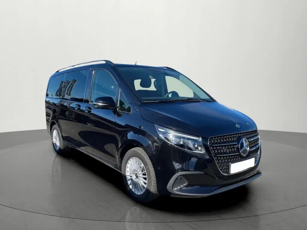 Mercedes-Benz Třídy V V 300 D Style Long 4x4 360 kam, 2025