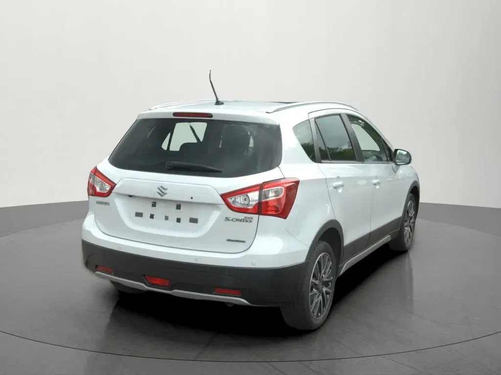 Suzuki SX4 S-Cross - Náhled 7
