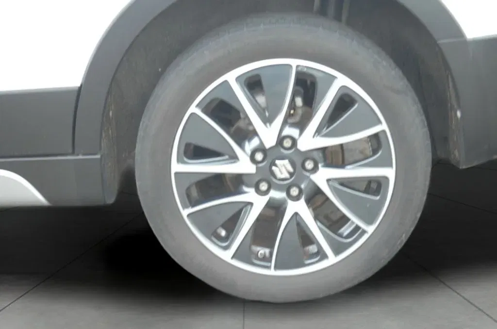 Suzuki SX4 S-Cross - Náhled 8