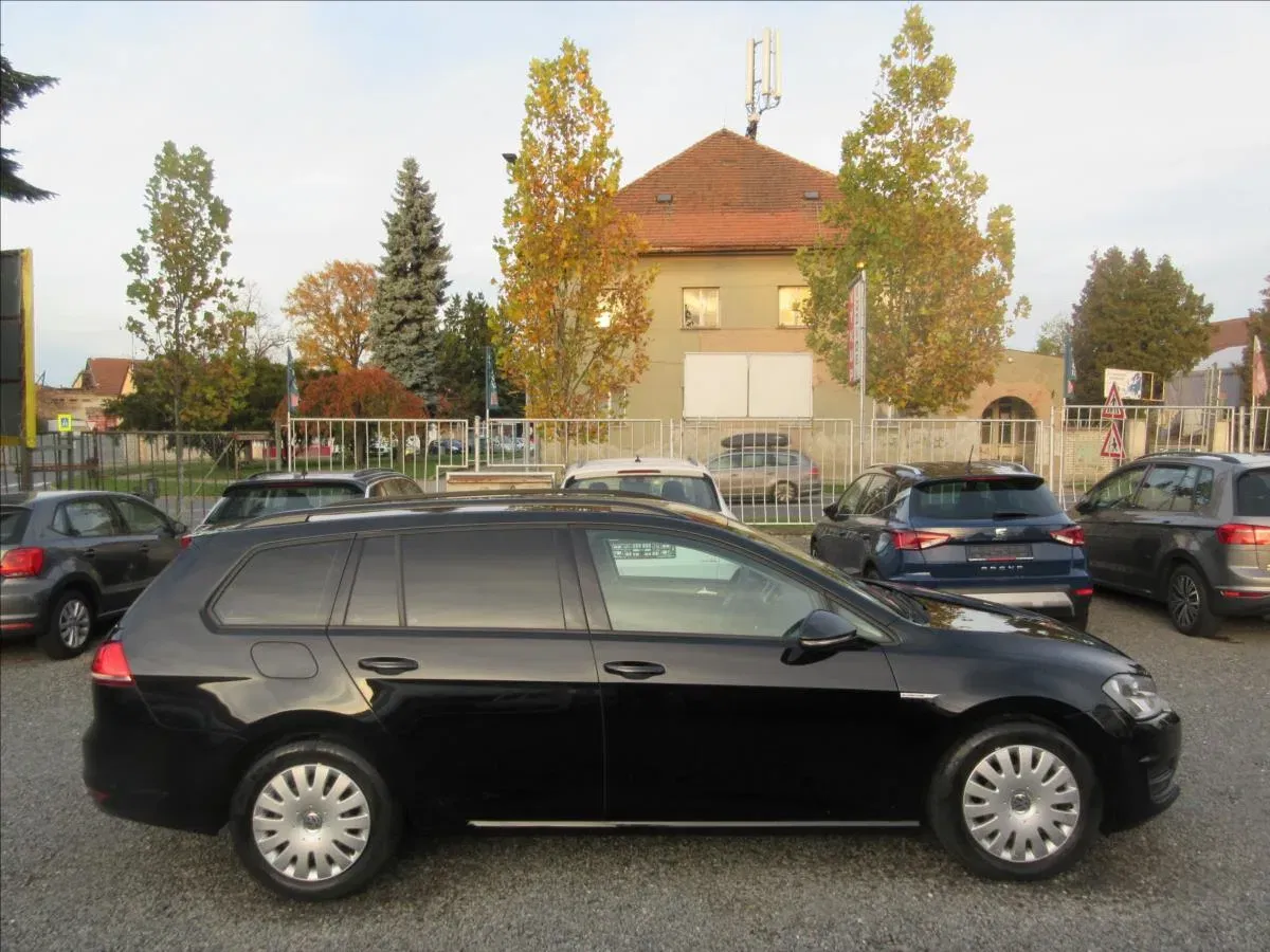 Volkswagen Golf - Náhled 4