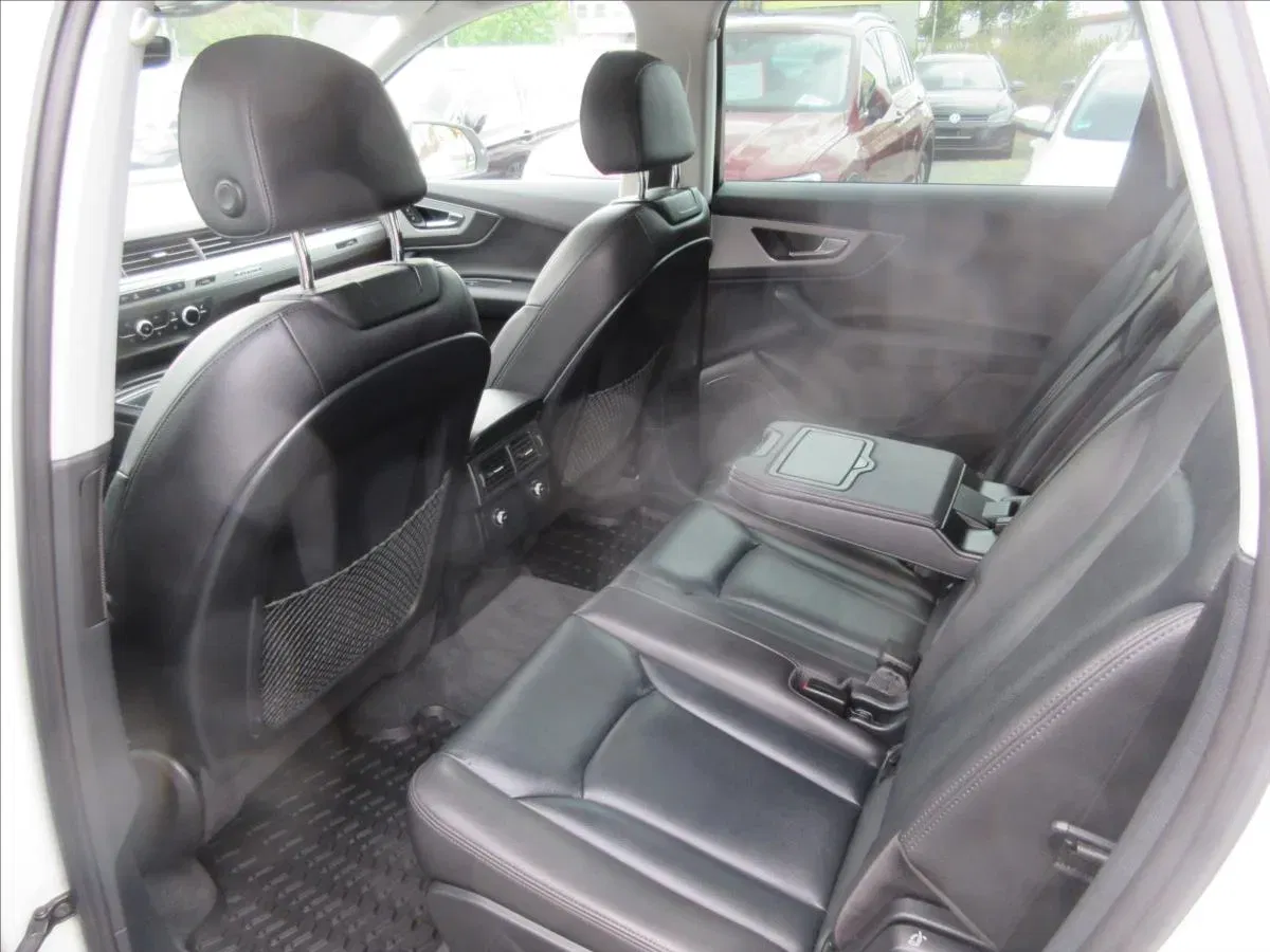 Audi Q7 - Náhled 8