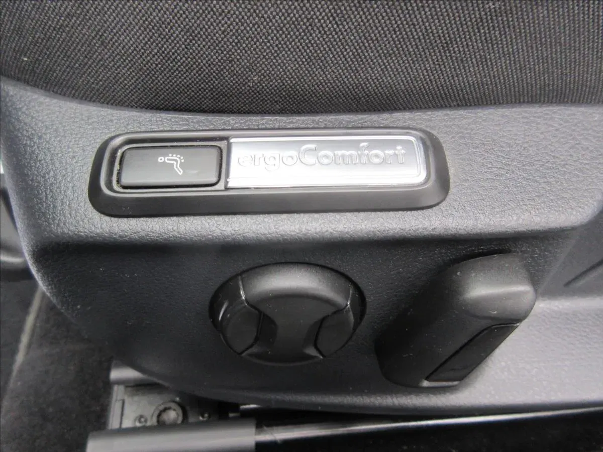 Volkswagen Passat - Náhled 7