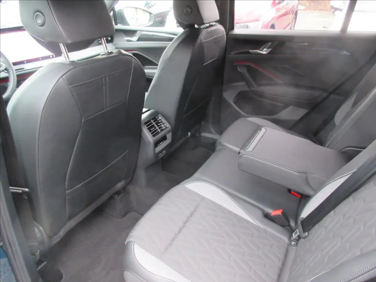 Volkswagen Tiguan - Náhled 8