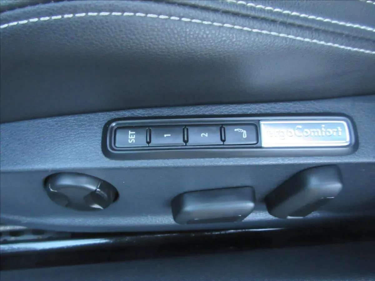 Volkswagen Passat - Náhled 7