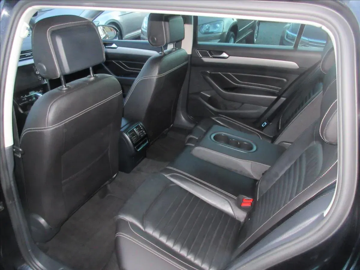 Volkswagen Passat - Náhled 8