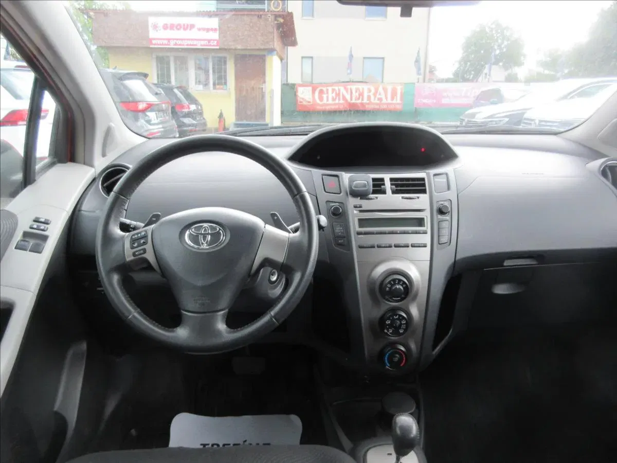 Toyota Yaris - Náhled 8
