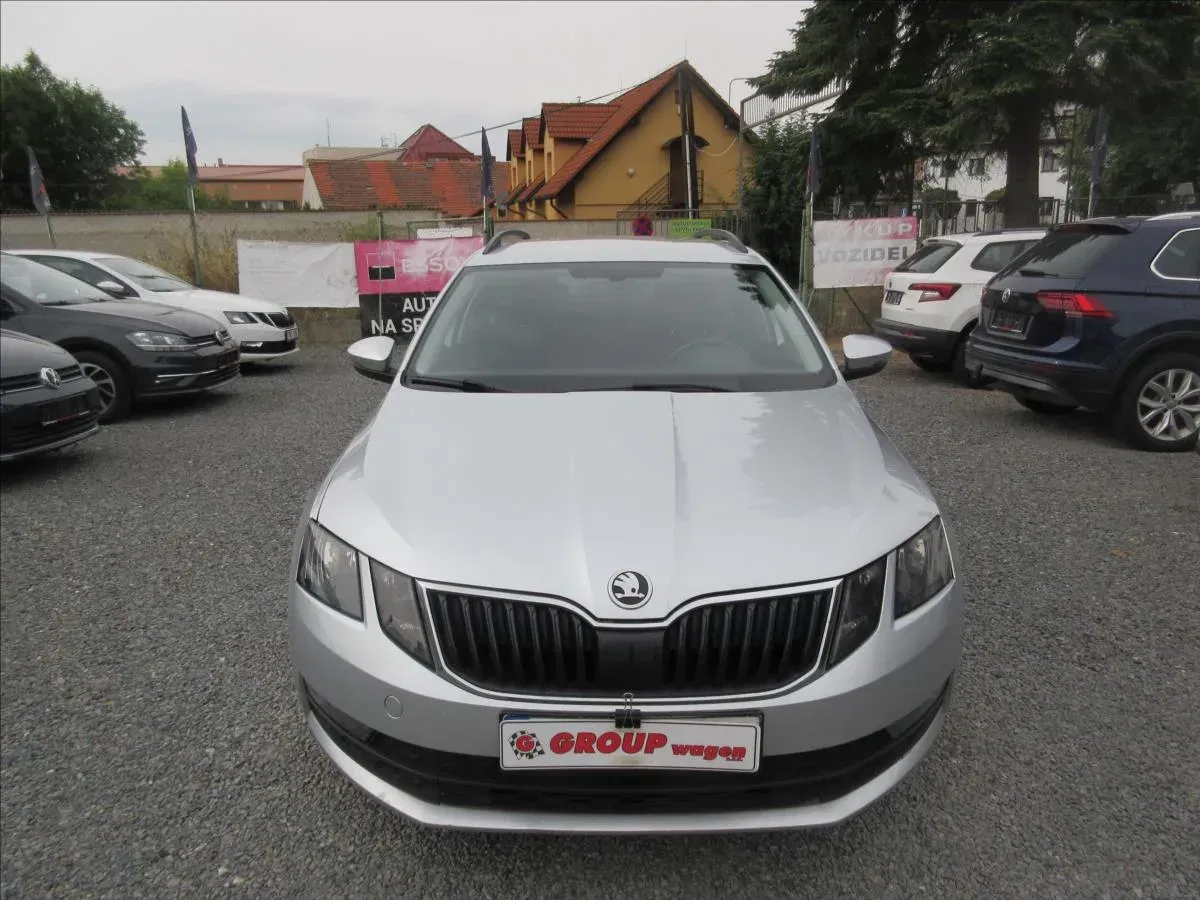 Škoda Octavia – fotografie 1