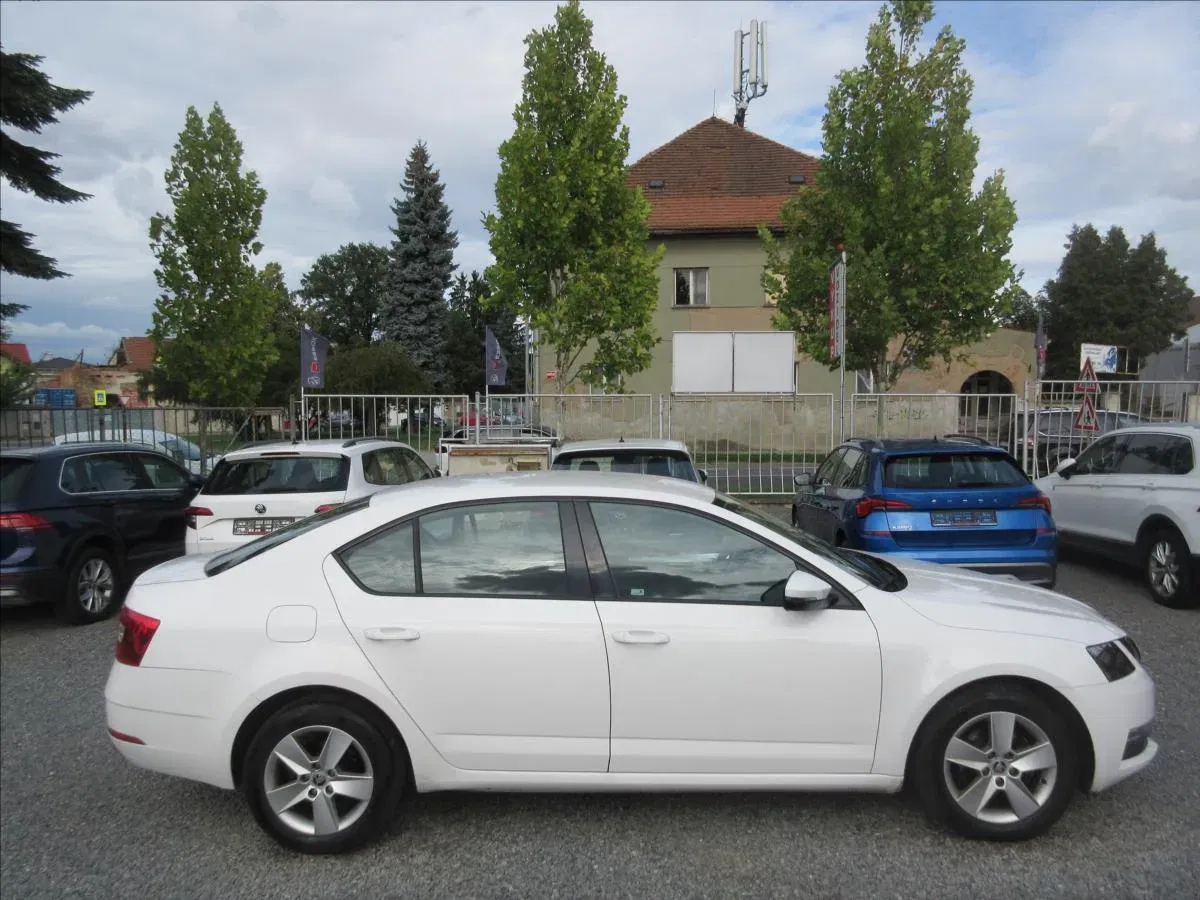 Škoda Octavia - Náhled 4