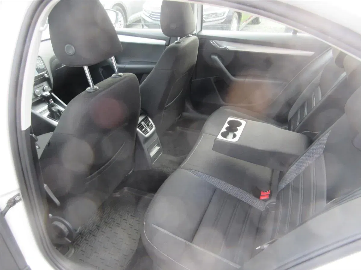 Škoda Octavia - Náhled 7