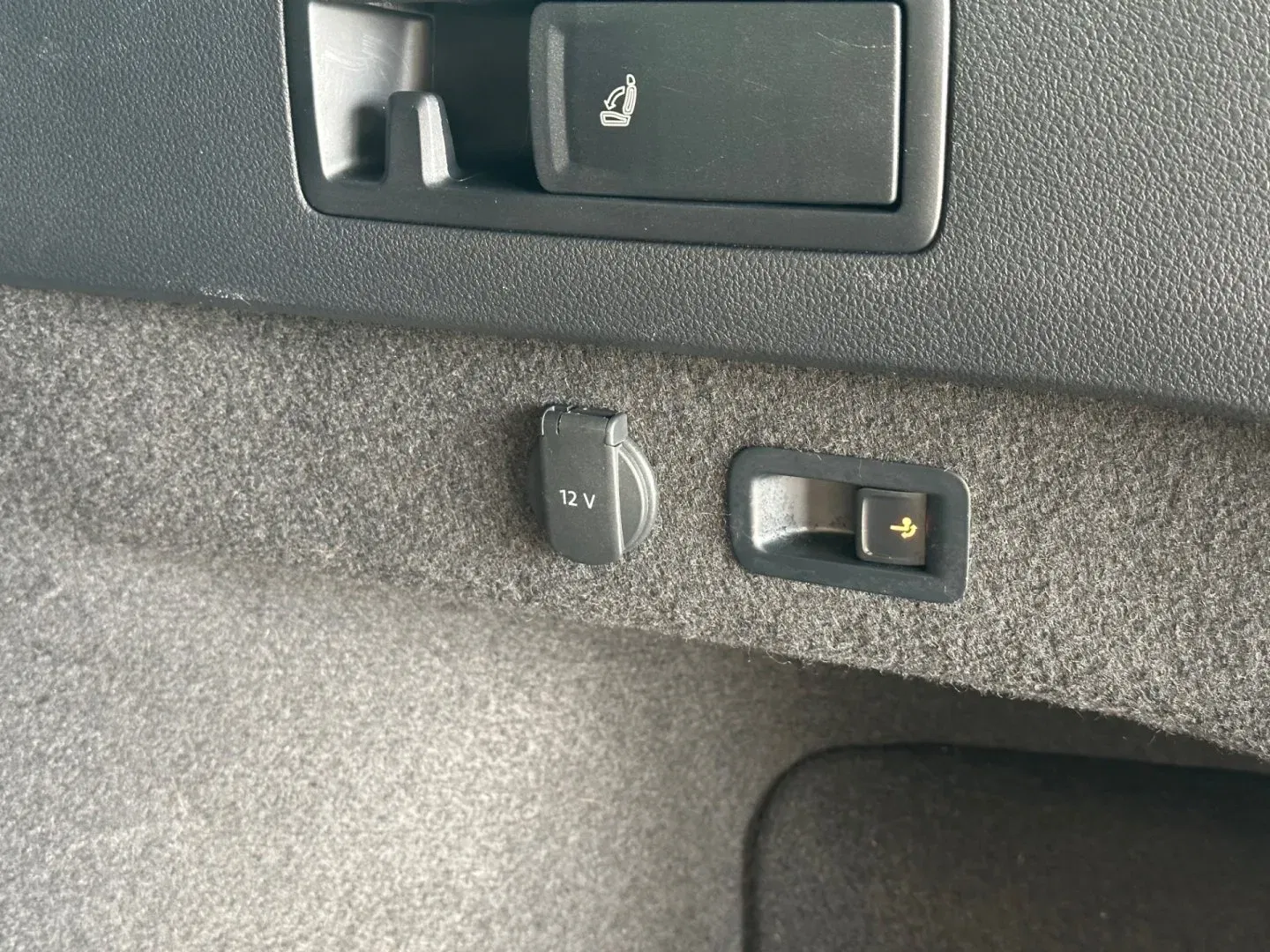 Volkswagen Passat - Náhled 14