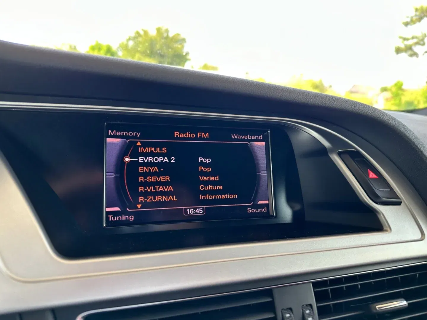 Audi S4 - Náhled 9